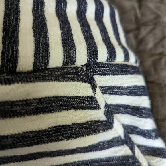 Alice and Olivia terry short - Picture 4 of 5